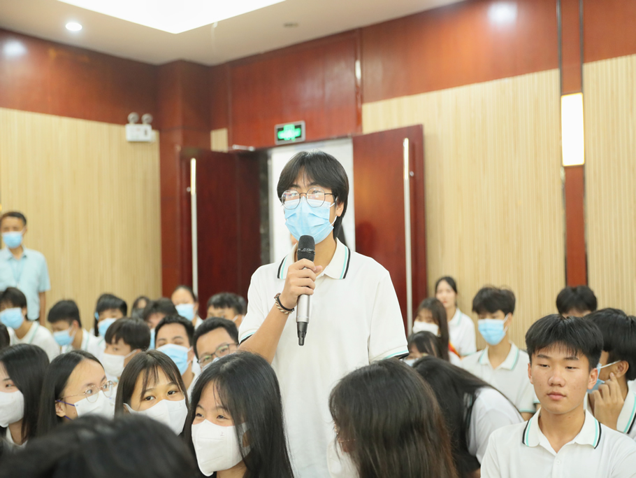 �뷨ͬ�� �����ഺ�»���������ͷ��ժ��֯��չ������ģ�ⷨͥ�